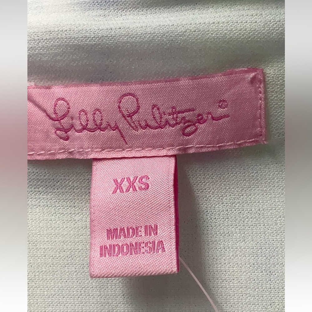 Lilly Pulitzer NWT Summer Dress with Cute Side Openings! - Picture 3 of 5